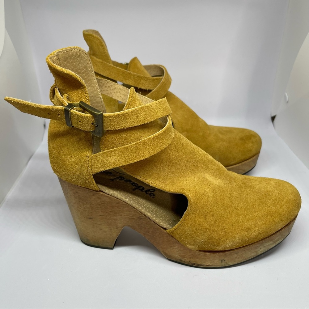Free People Womens Yellow Taupe Suede Cedar Clog Shoes Size US 7/ 37 - Picture 7 of 15